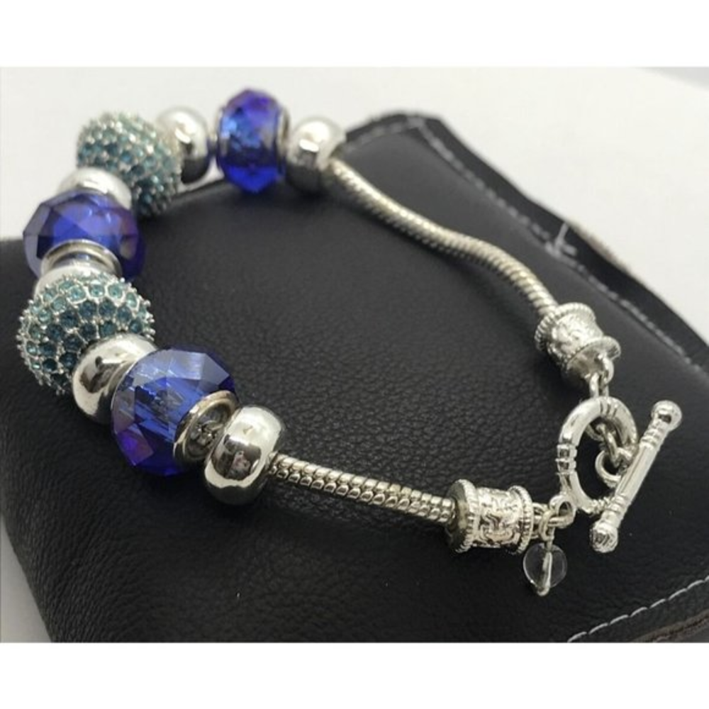 Charm snake bracelet Blue Teal Silver‎ Tone Toggle clasp
